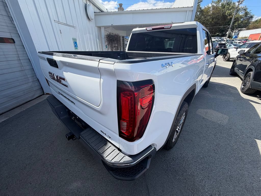 Used 2024 GMC Sierra 1500 SLT AWD/4WD image 5