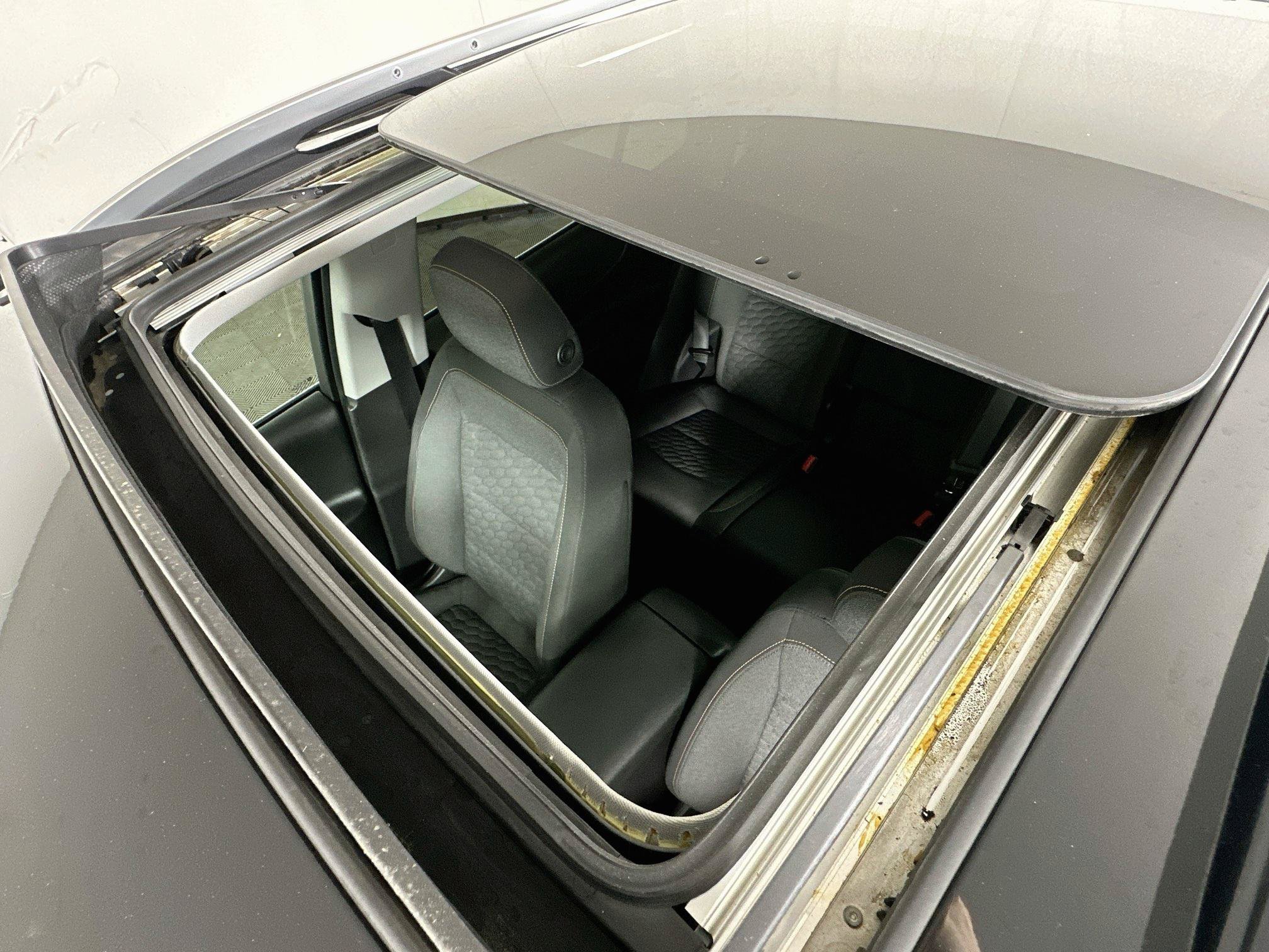 Used 2021 Chevrolet Equinox LT FWD image 20