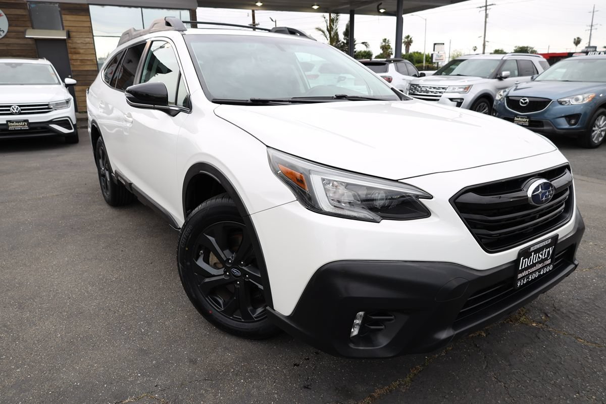 Used 2020 Subaru Outback Onyx Edition XT AWD/4WD image 2
