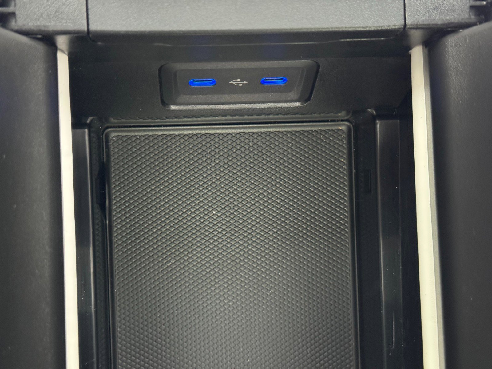 Used 2024 Mercedes-Benz AMG GT 63 image 40