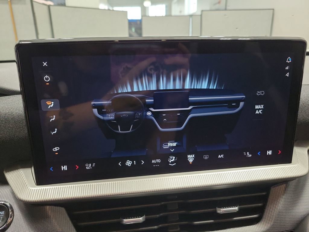 Used 2025 Ford Explorer ST image 47