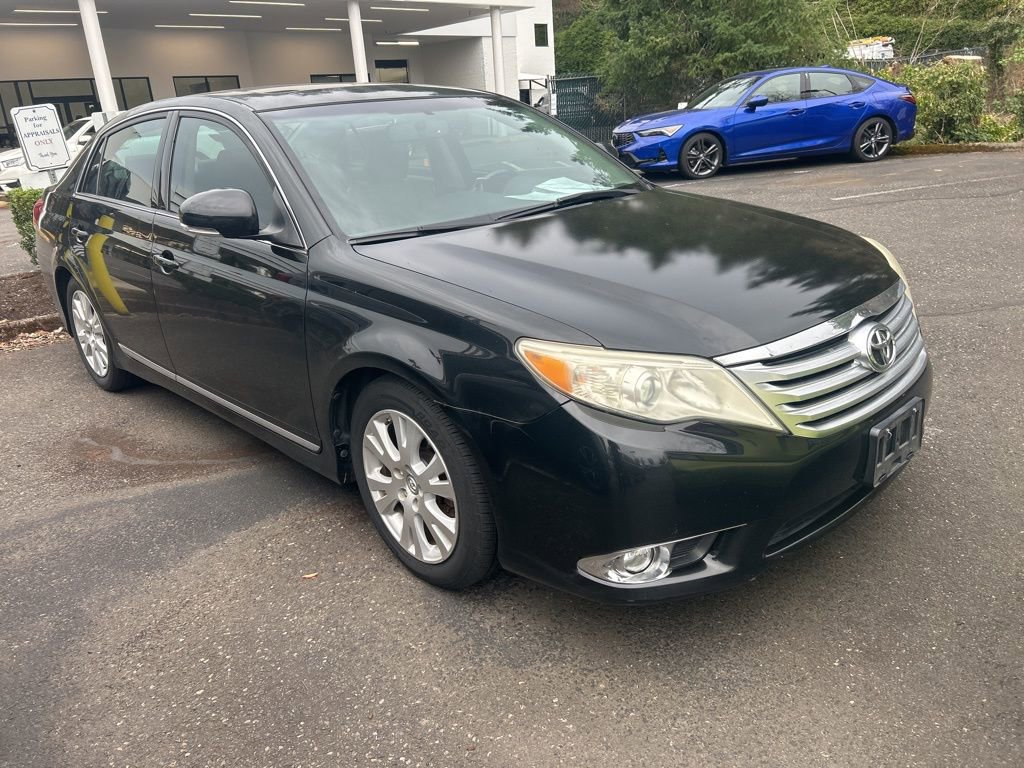 Used 2012 Toyota Avalon image 2