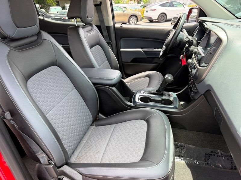 Used 2017 Chevrolet Colorado Z71 RWD image 16