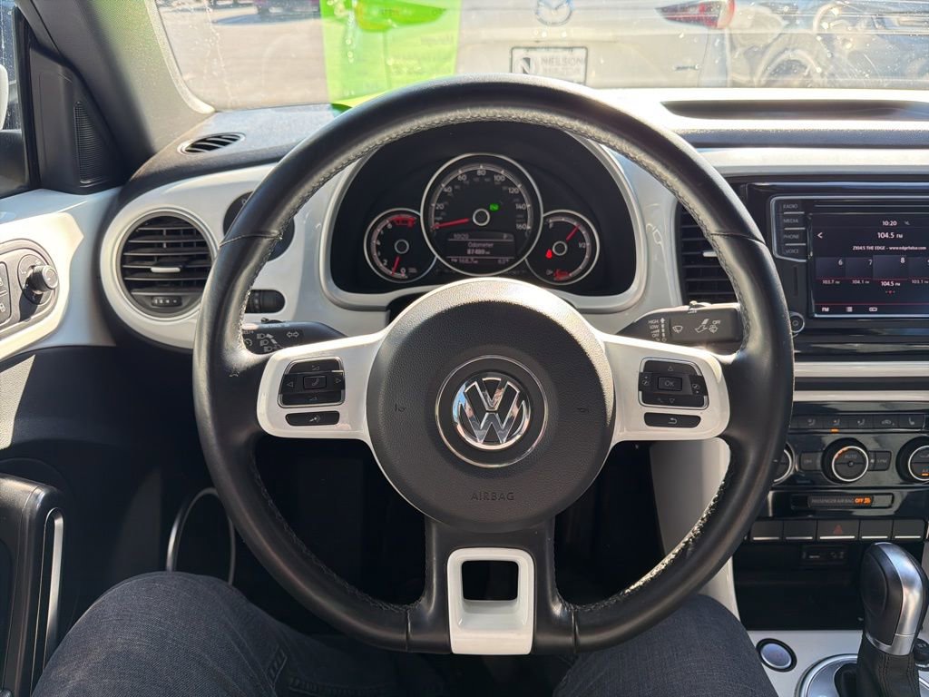 Used 2019 Volkswagen Beetle 2.0T SE image 11