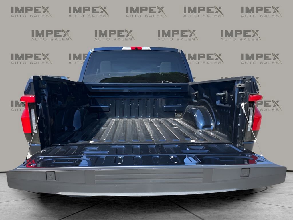 Used 2023 Ford F150 Lightning XLT AWD/4WD image 28