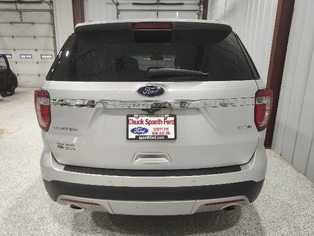 Used 2017 Ford Explorer Limited w/ Equipment Group 301A AWD/4WD image 7