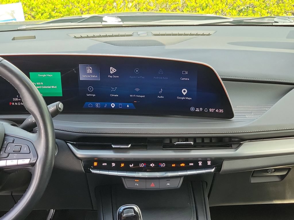 Used 2025 Cadillac XT4 Premium Luxury FWD image 24