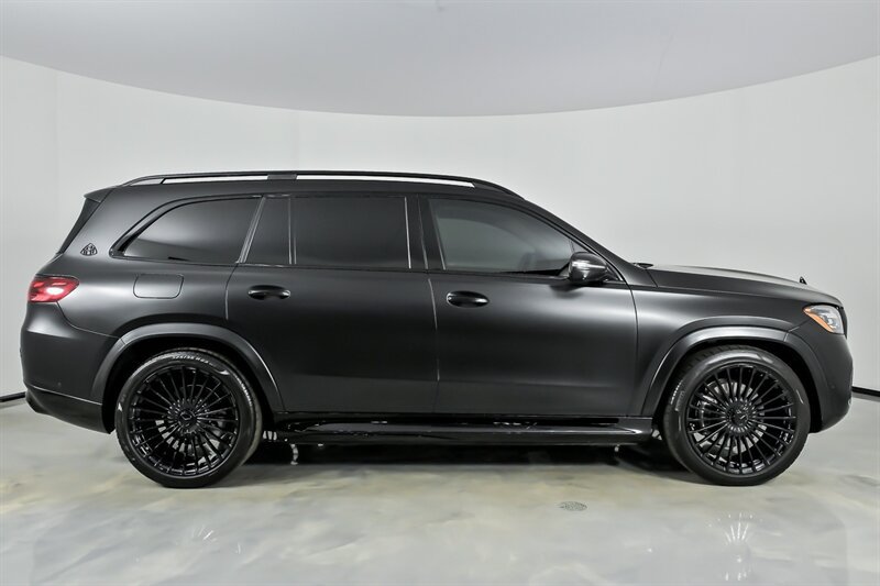 Used 2024 Mercedes-Benz Maybach GLS 600 4MATIC image 15