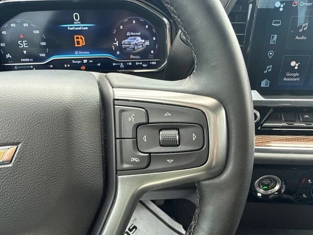 Used 2024 Chevrolet Silverado 1500 LT AWD/4WD image 17