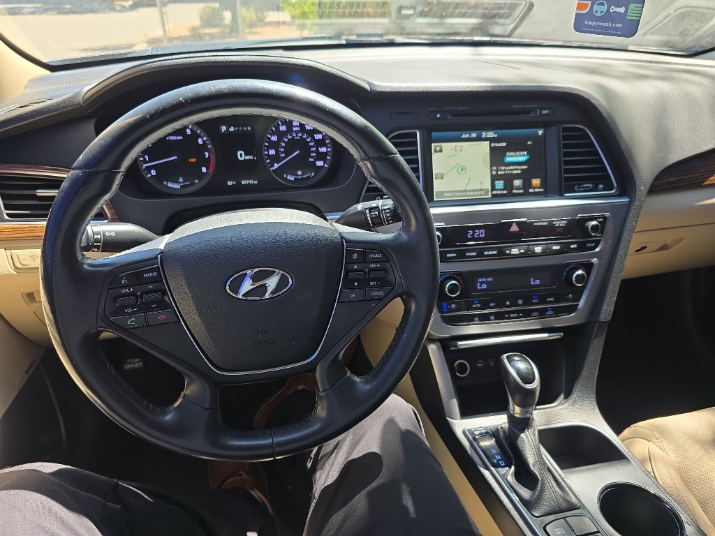Used 2017 Hyundai Sonata Limited w/ Tech Package 03 FWD image 3