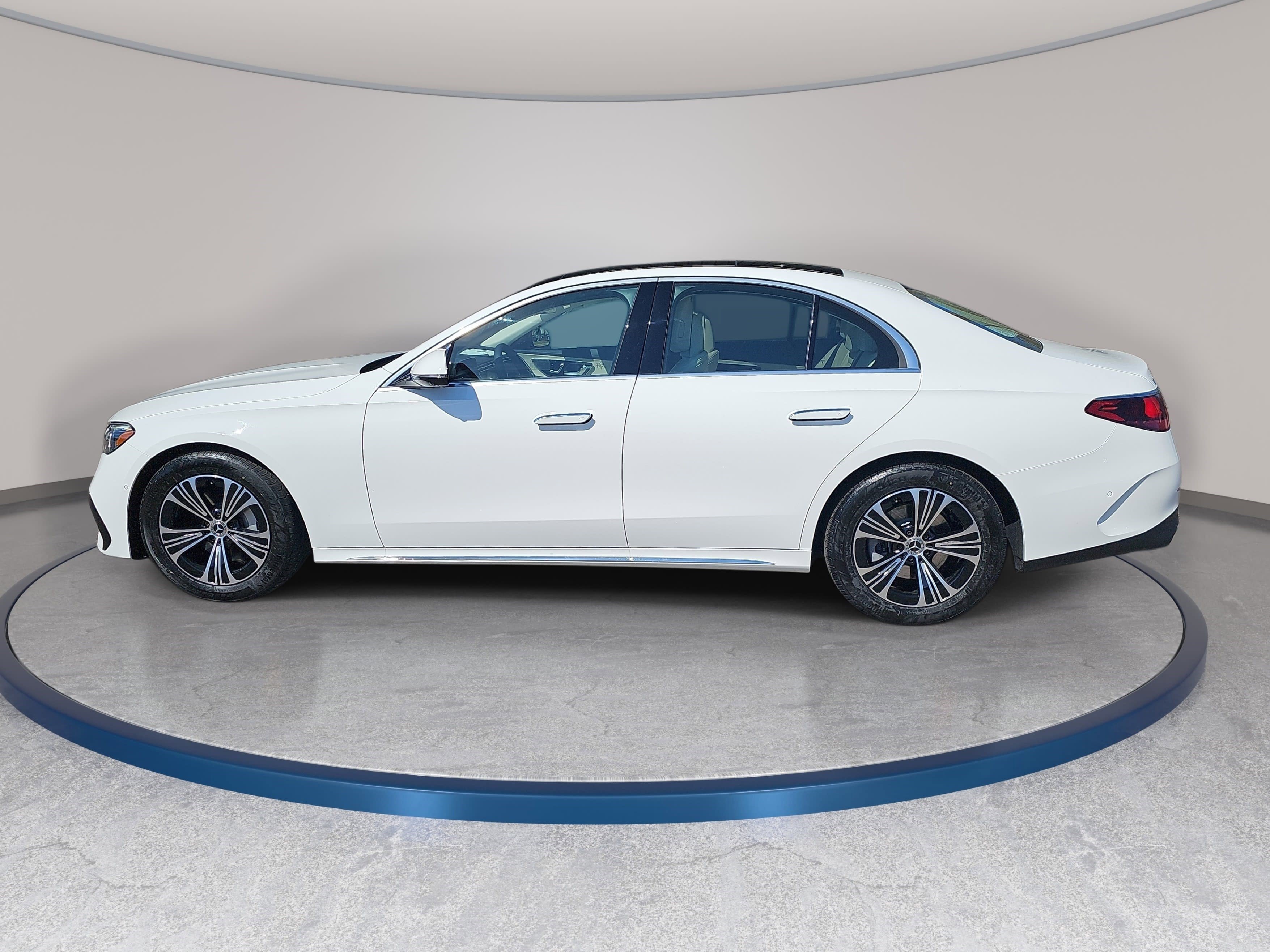 New 2026 Mercedes-Benz E 350 4MATIC Sedan image 8