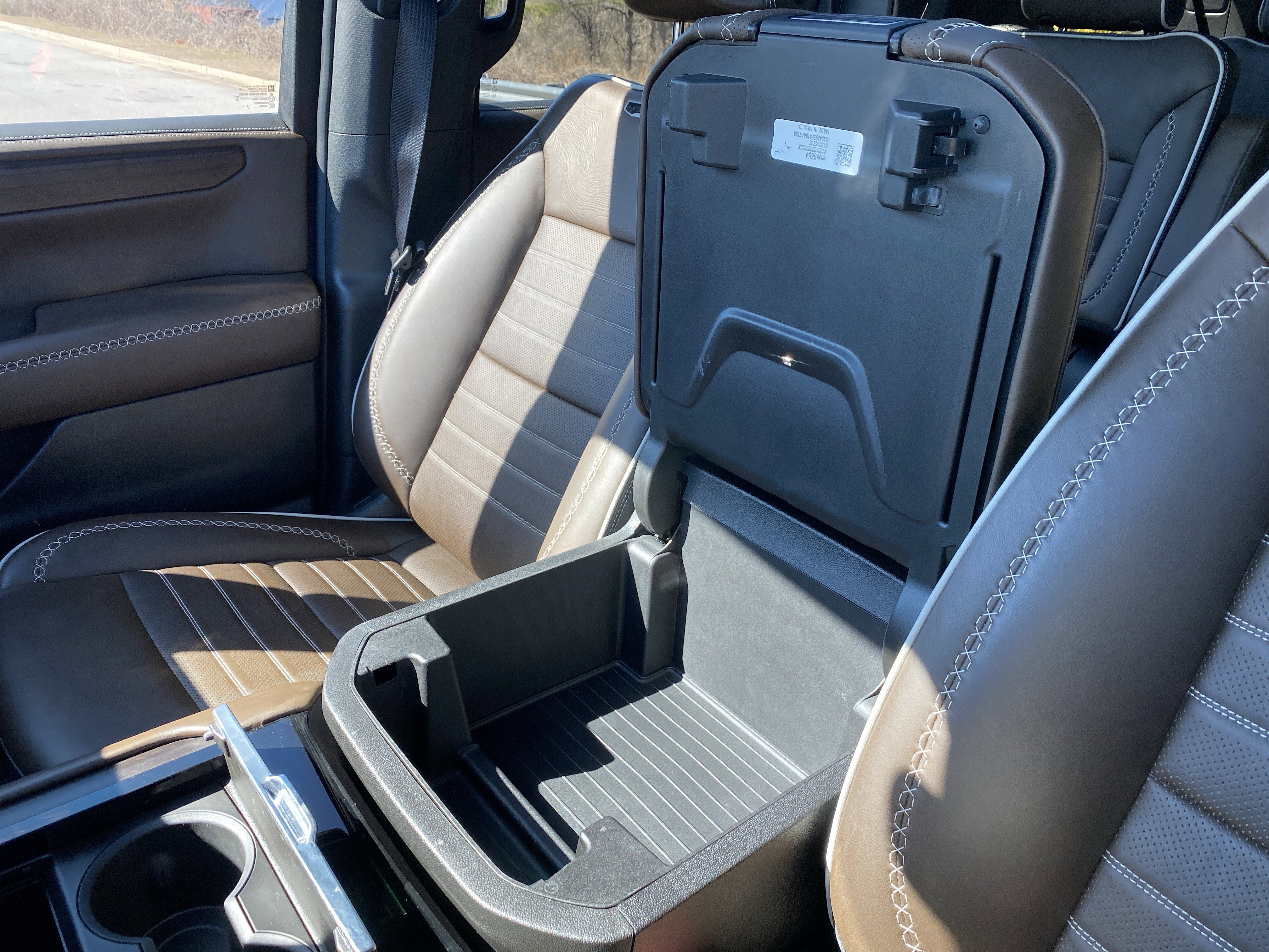 Used 2025 GMC Yukon Denali Ultimate image 41