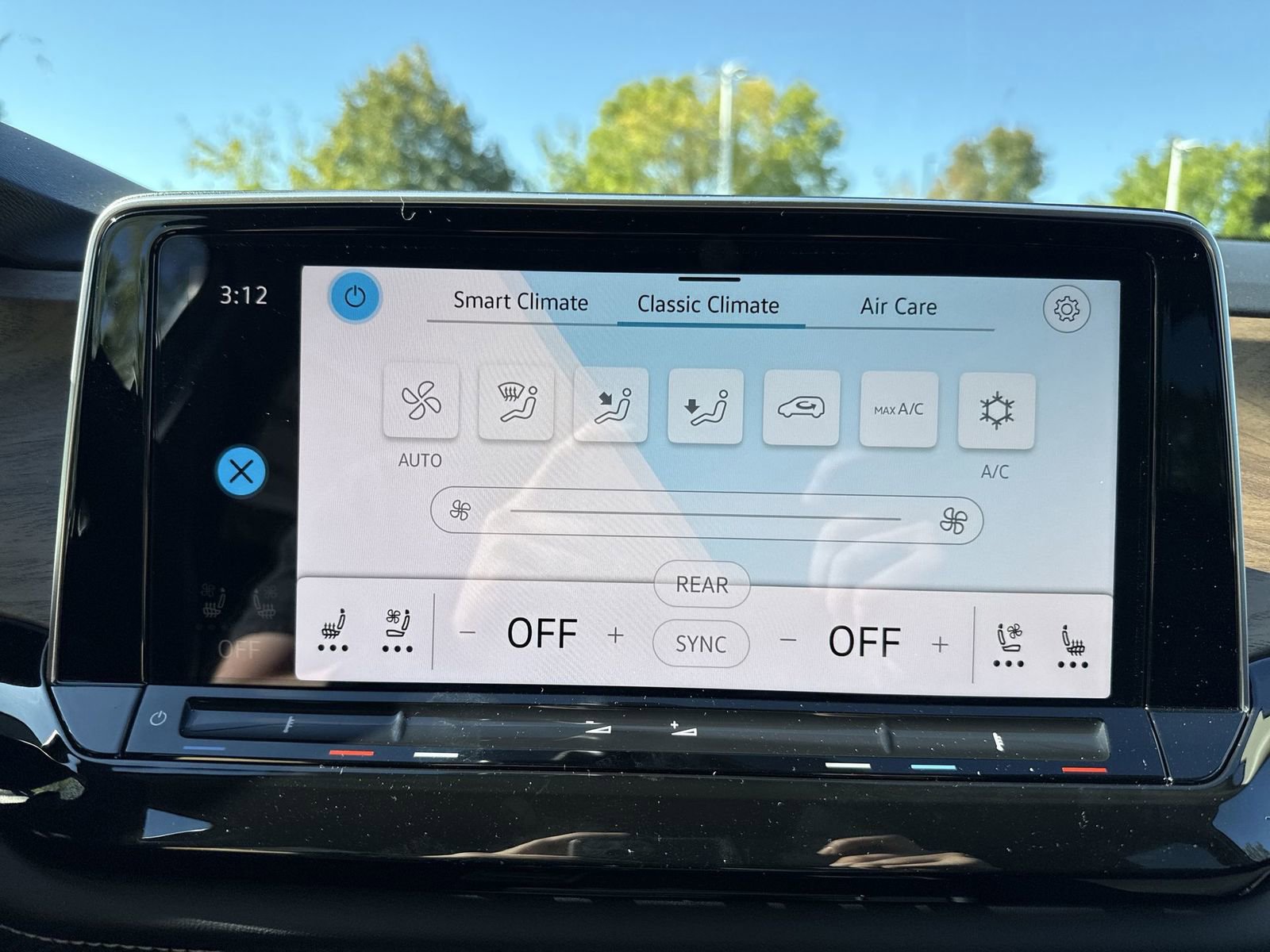 New 2026 Volkswagen Atlas SE image 20