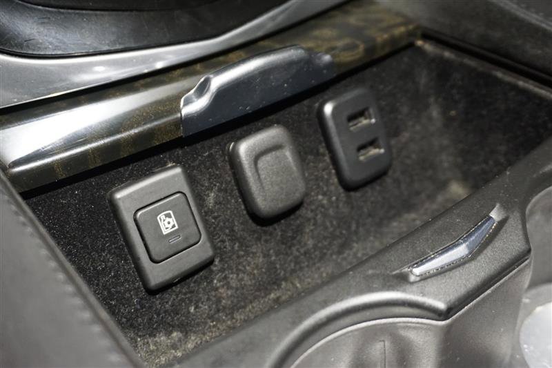 Used 2016 Cadillac Escalade Platinum image 16