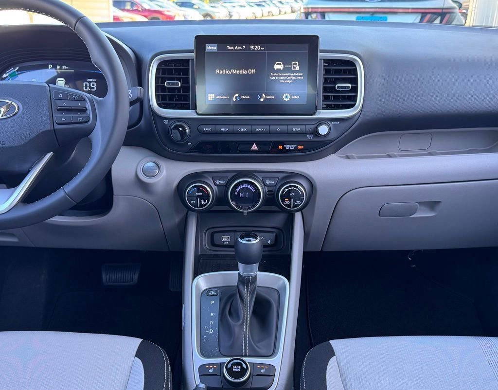 New 2026 Hyundai Venue SEL image 3