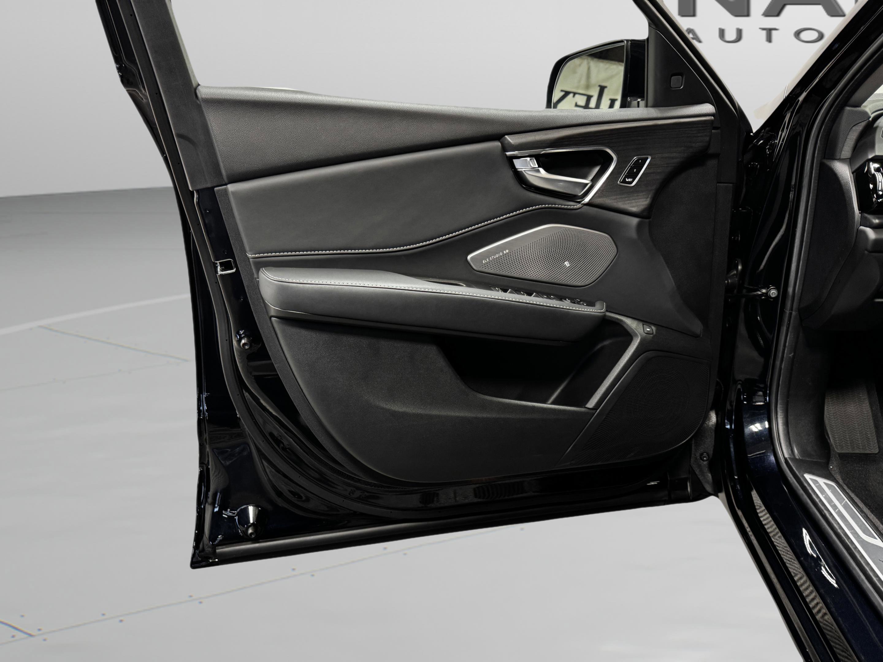 Certified 2025 Acura RDX SH-AWD w/ Advance Package image 38