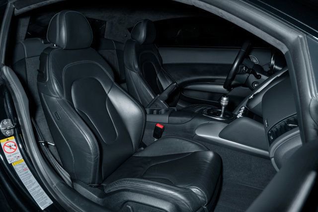 Used 2008 Audi R8 V8 image 22