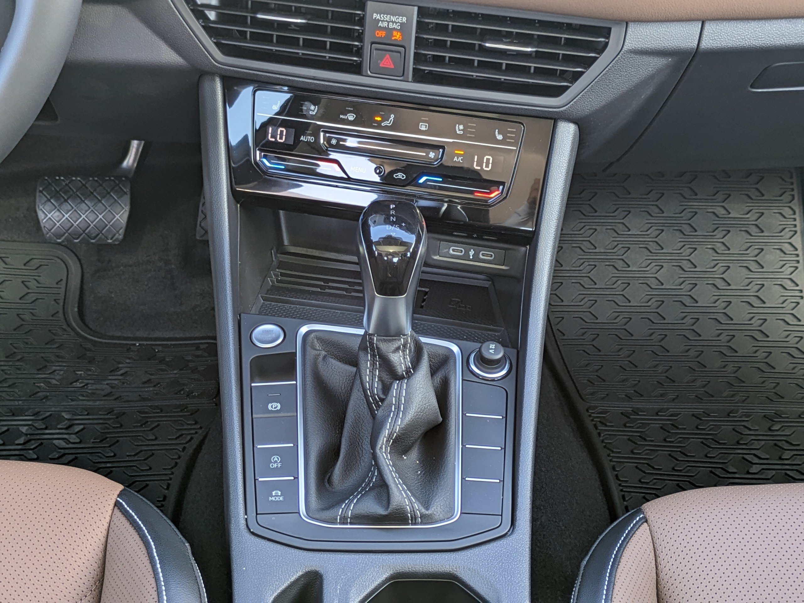 New 2026 Volkswagen Jetta SEL FWD image 18