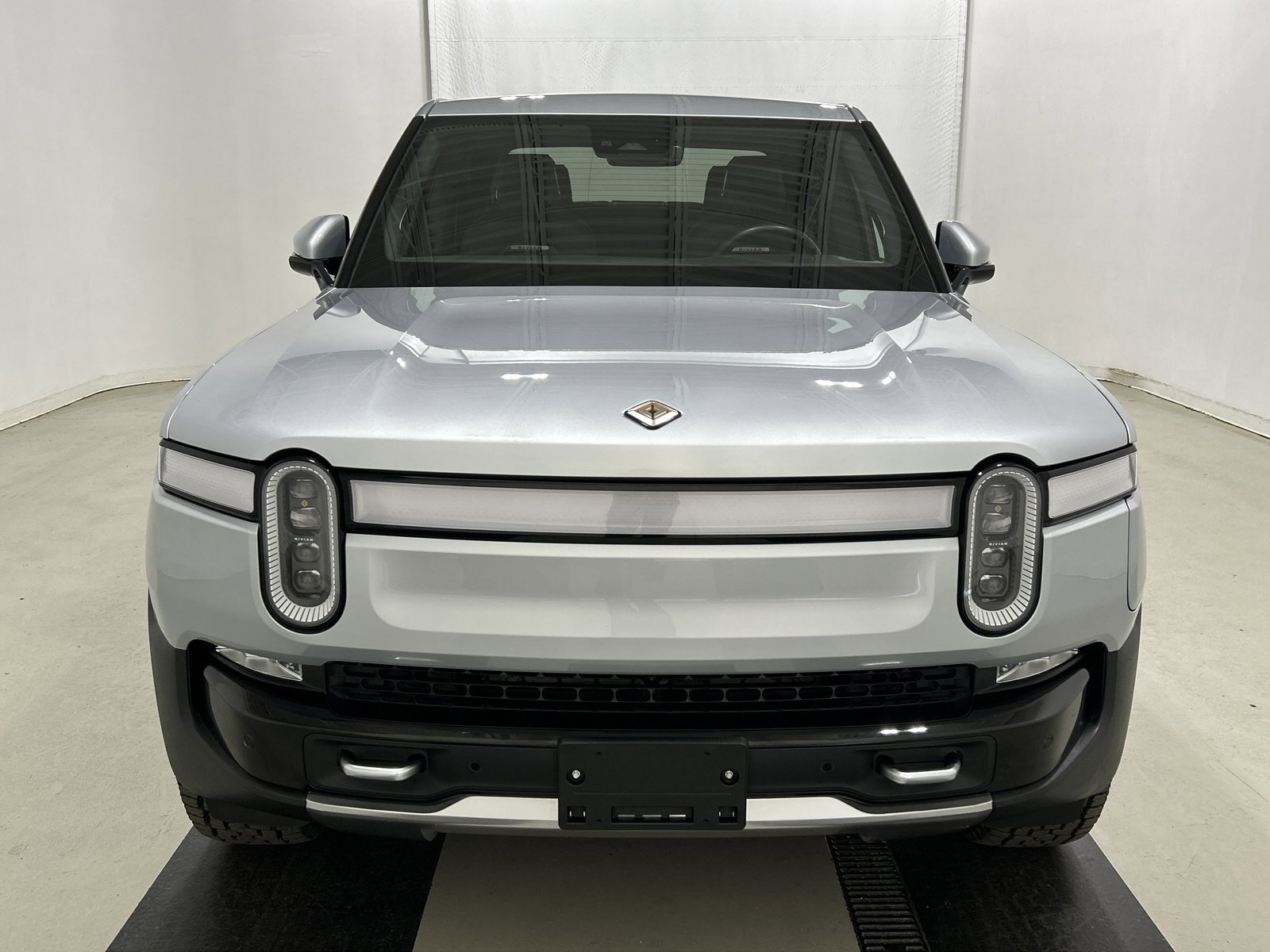 Used 2022 Rivian R1T Launch Edition AWD/4WD image 8
