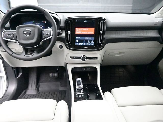 New 2026 Volvo XC40 B5 Plus w/ Protection Package Premier image 9