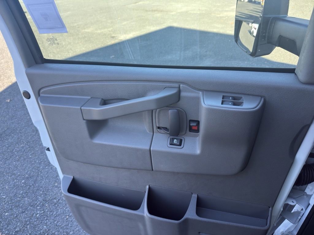New 2025 Chevrolet Express 3500 w/ Power Convenience Package image 11