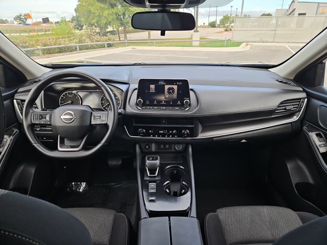 Used 2026 Nissan Rogue SV FWD image 17