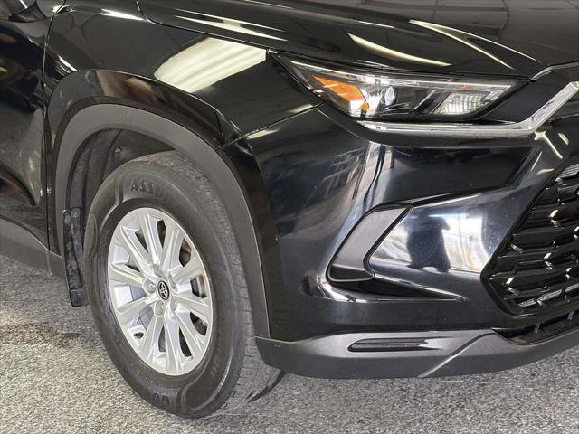 Used 2024 Toyota Grand Highlander XLE image 10