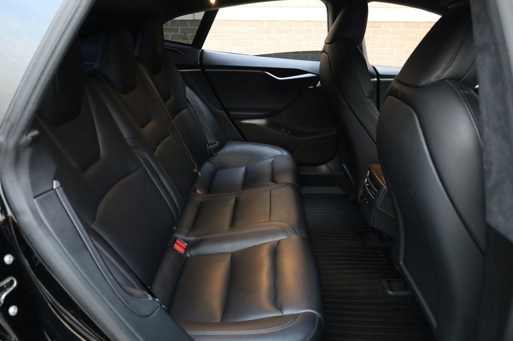 Used 2020 Tesla Model S Long Range Plus image 23