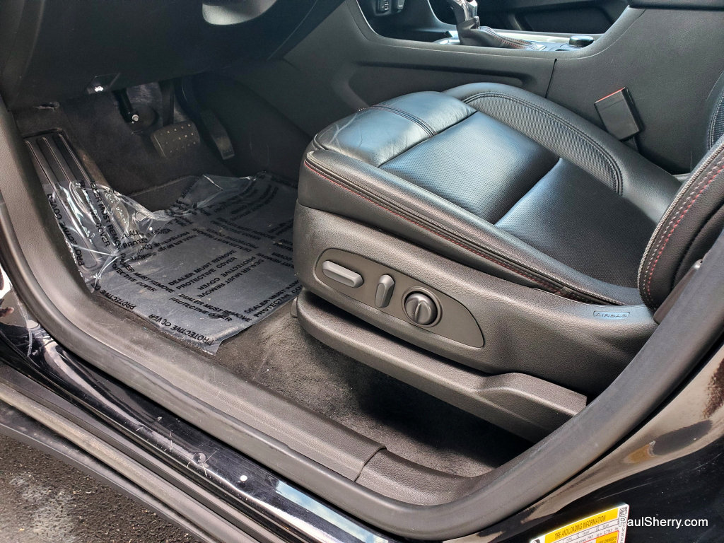 Used 2022 Chevrolet Traverse RS FWD image 27