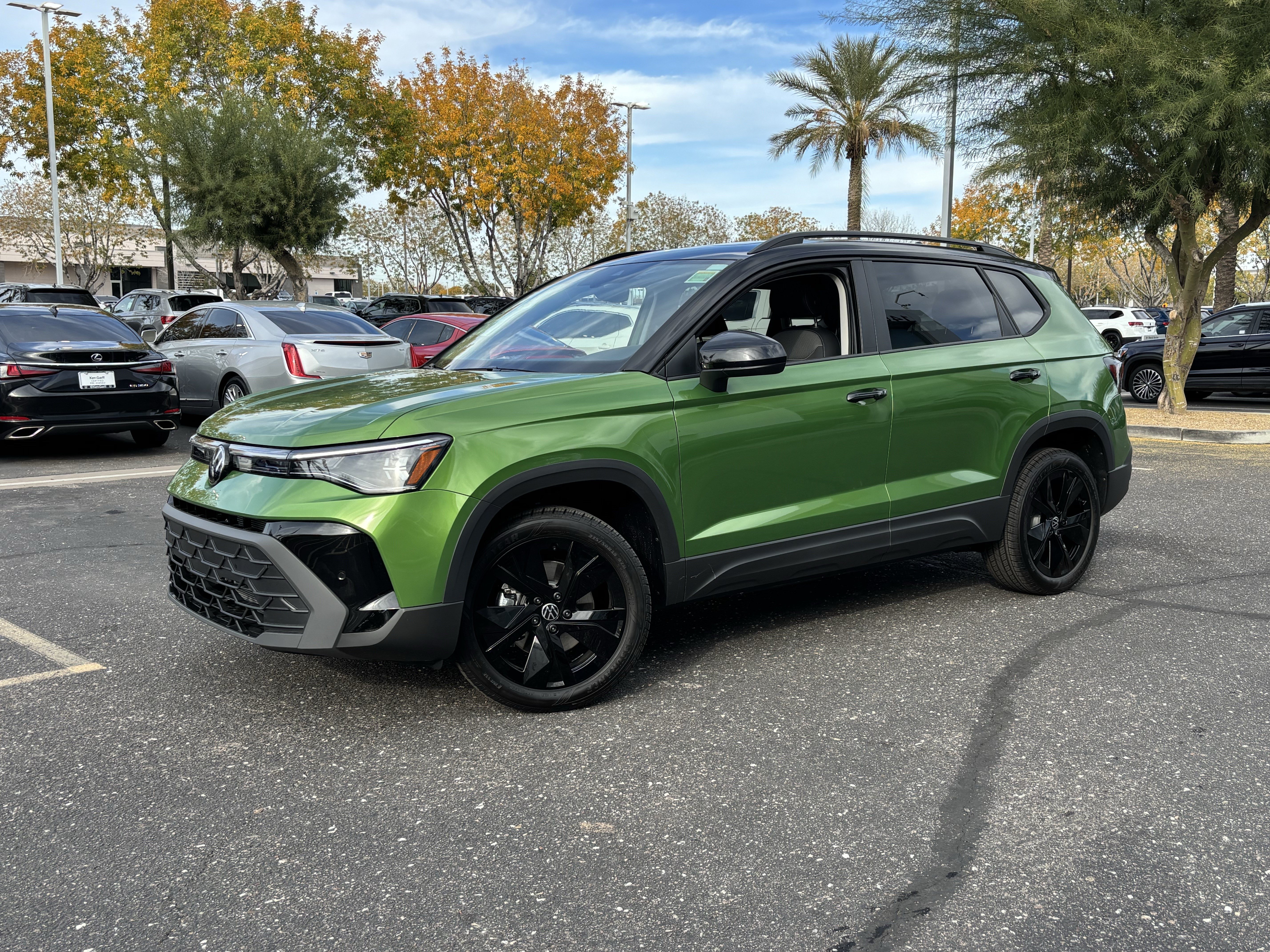 New 2026 Volkswagen Taos SE FWD image 22