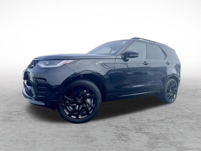 Used 2024 Land Rover Discovery Dynamic SE image 1
