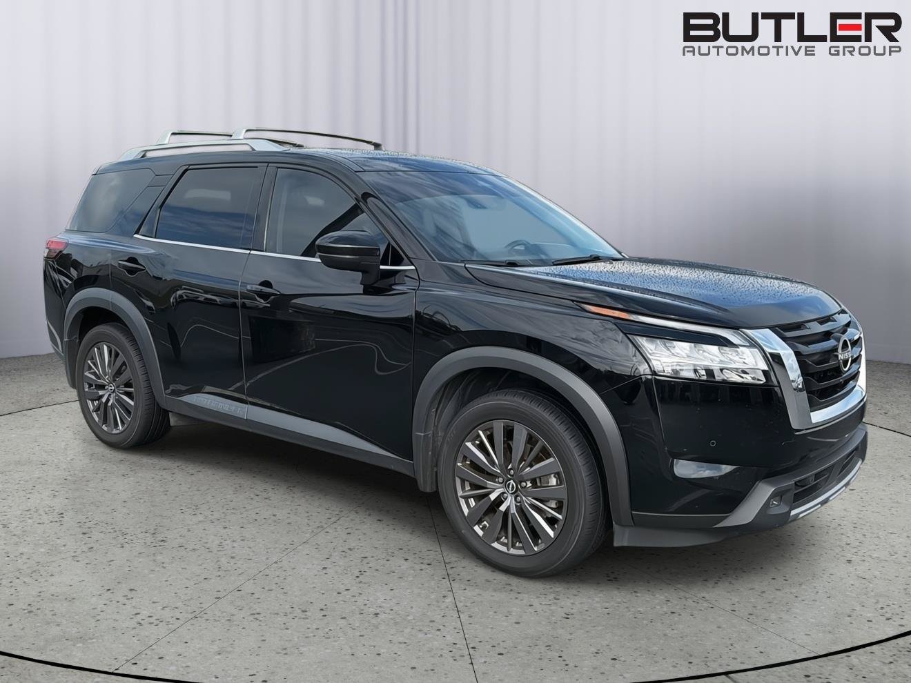 Used 2024 Nissan Pathfinder SL w/ SL Premium Package FWD image 7