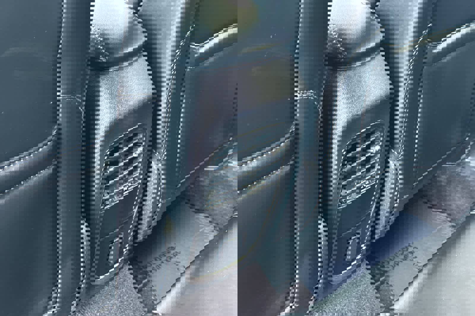 Used 2017 Lincoln MKC Select w/ Select Plus Package image 14