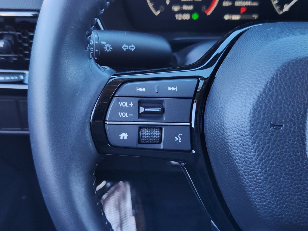 Used 2025 Honda CR-V EX-L image 18