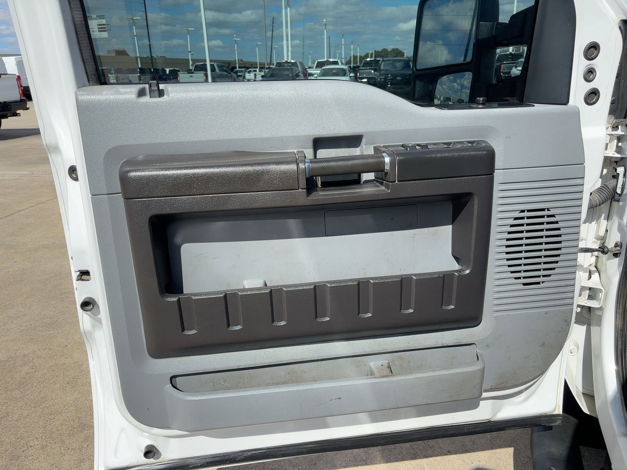 Used 2016 Ford F250 XL w/ Power Equipment Group image 13