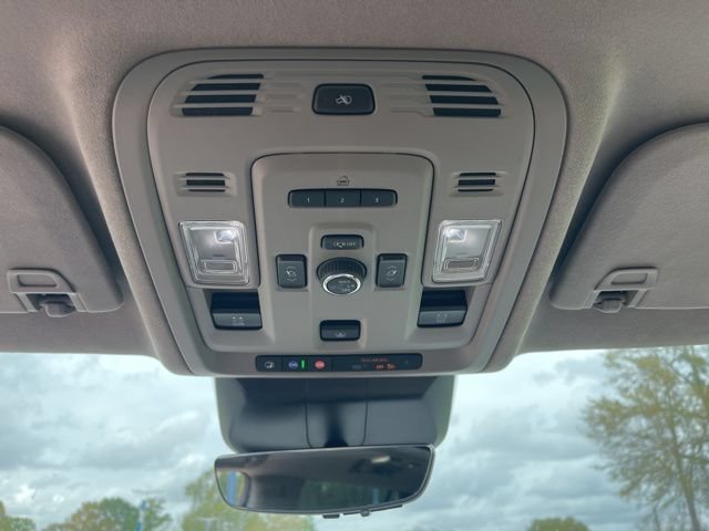 Certified 2023 Cadillac Escalade ESV Premium Luxury Platinum RWD image 38
