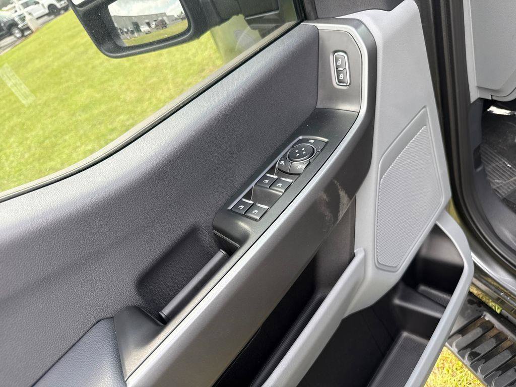 New 2026 Ford F250 XL w/ STX Appearance Package AWD/4WD image 12