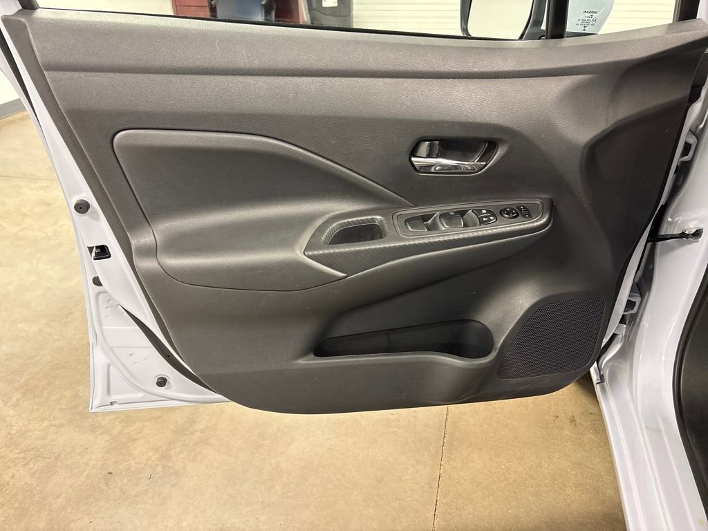 Used 2025 Nissan Versa SV image 21