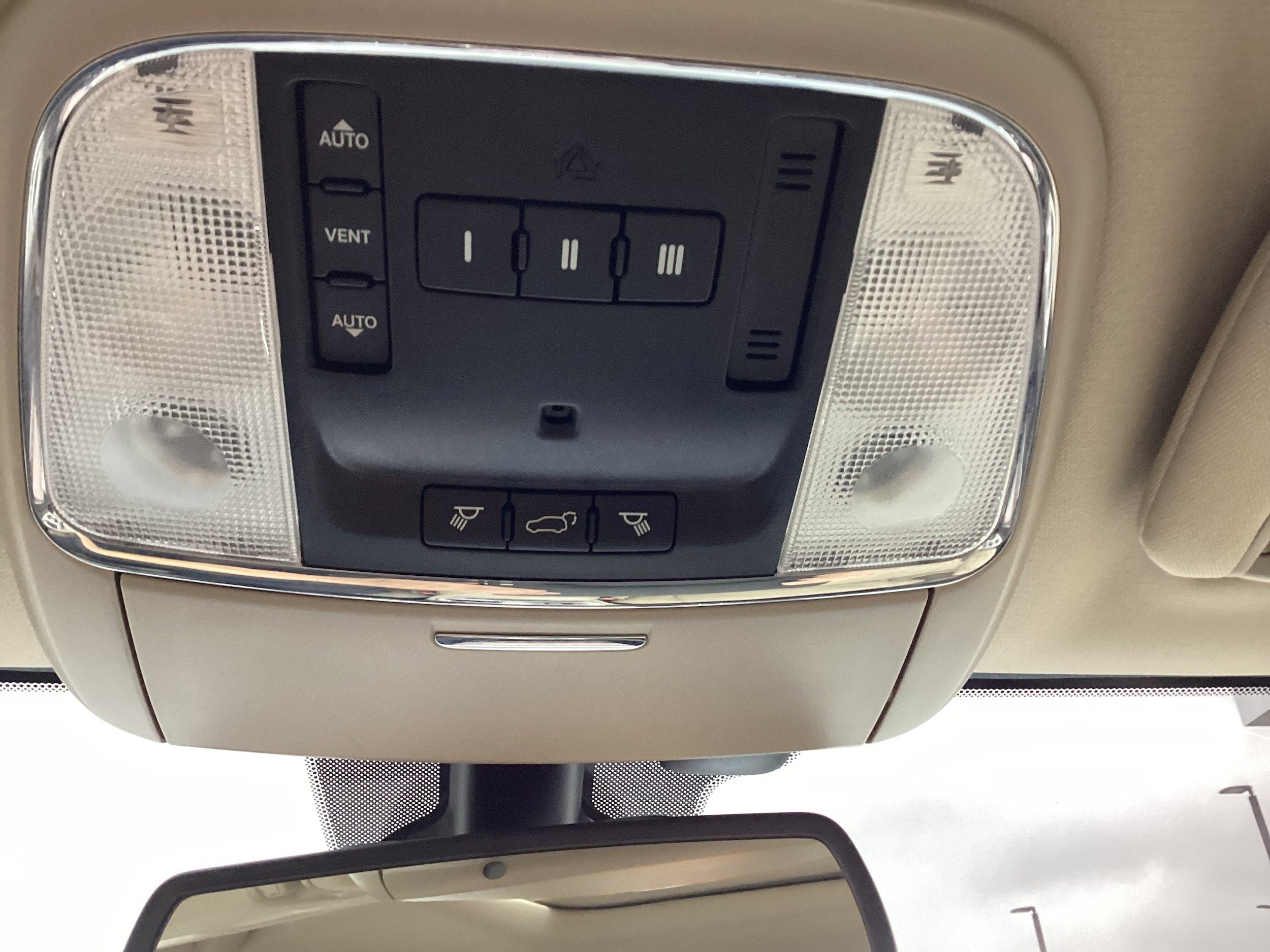 Used 2016 Jeep Grand Cherokee Limited AWD/4WD image 22