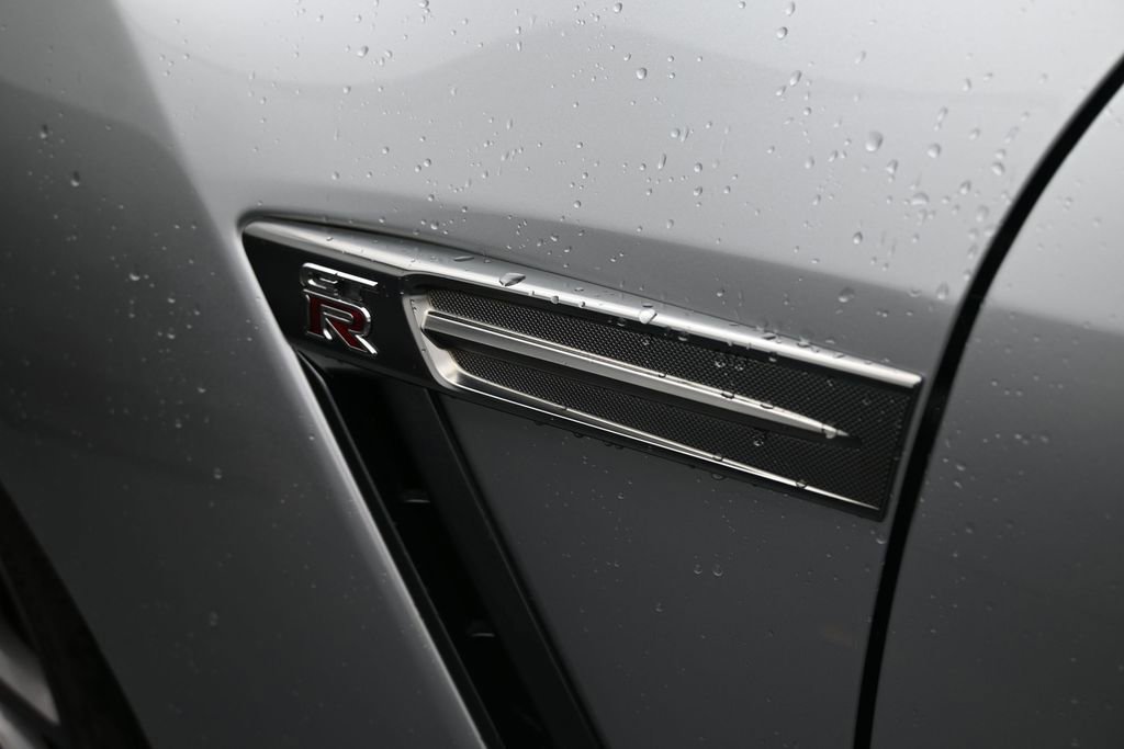 Used 2012 Nissan GT-R Premium AWD/4WD image 14