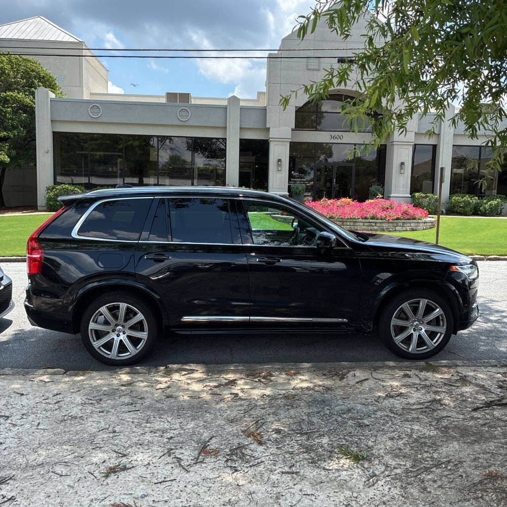 Used 2017 Volvo XC90 T8 Inscription w/ Vision Package AWD/4WD image 3