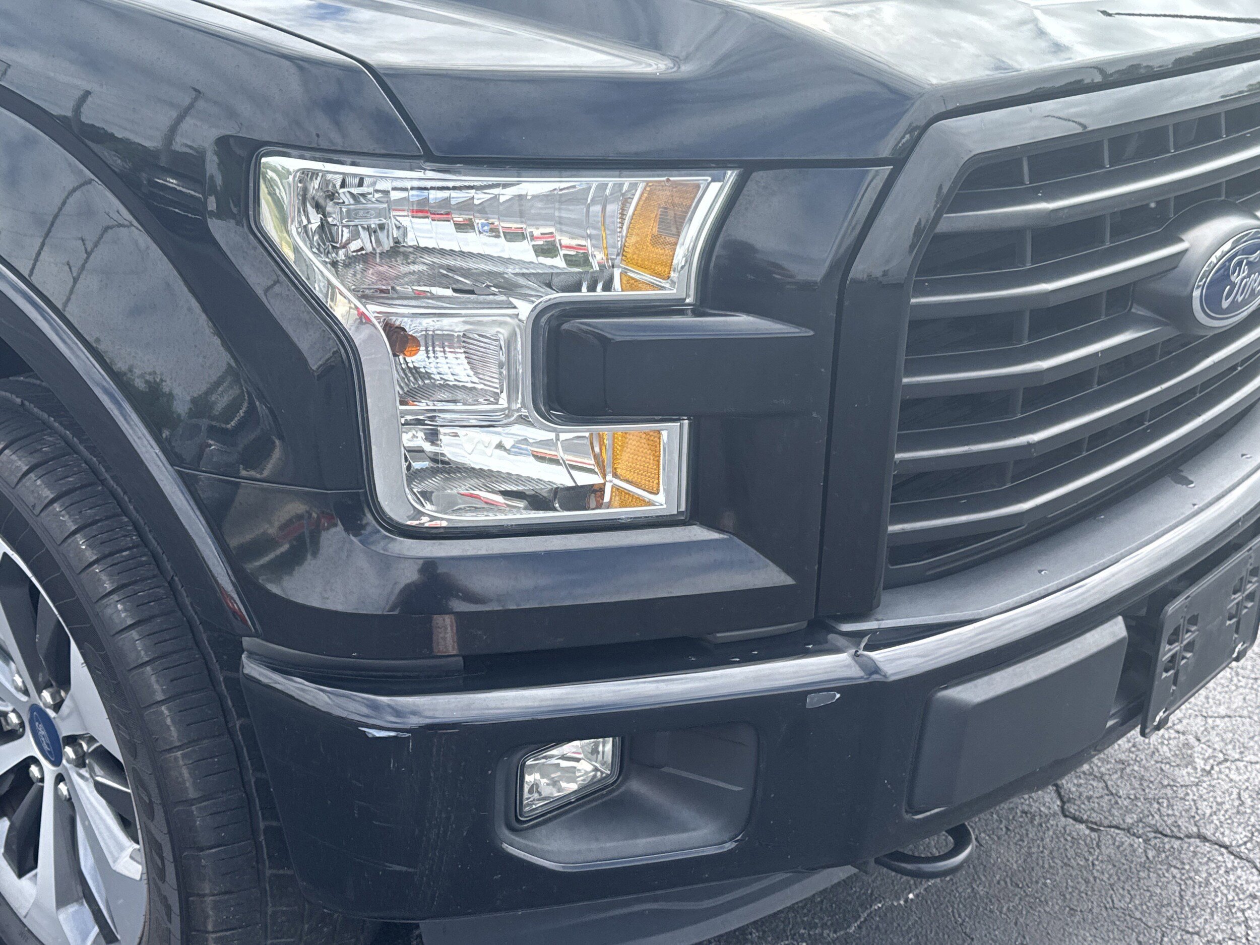 Used 2016 Ford F150 XLT w/ Equipment Group 302A Luxury AWD/4WD image 10