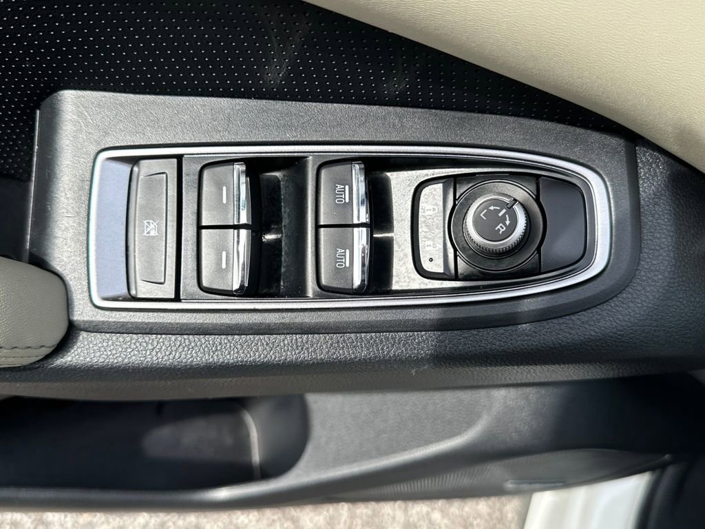 Used 2022 Subaru Ascent Limited w/ Technology Package image 30