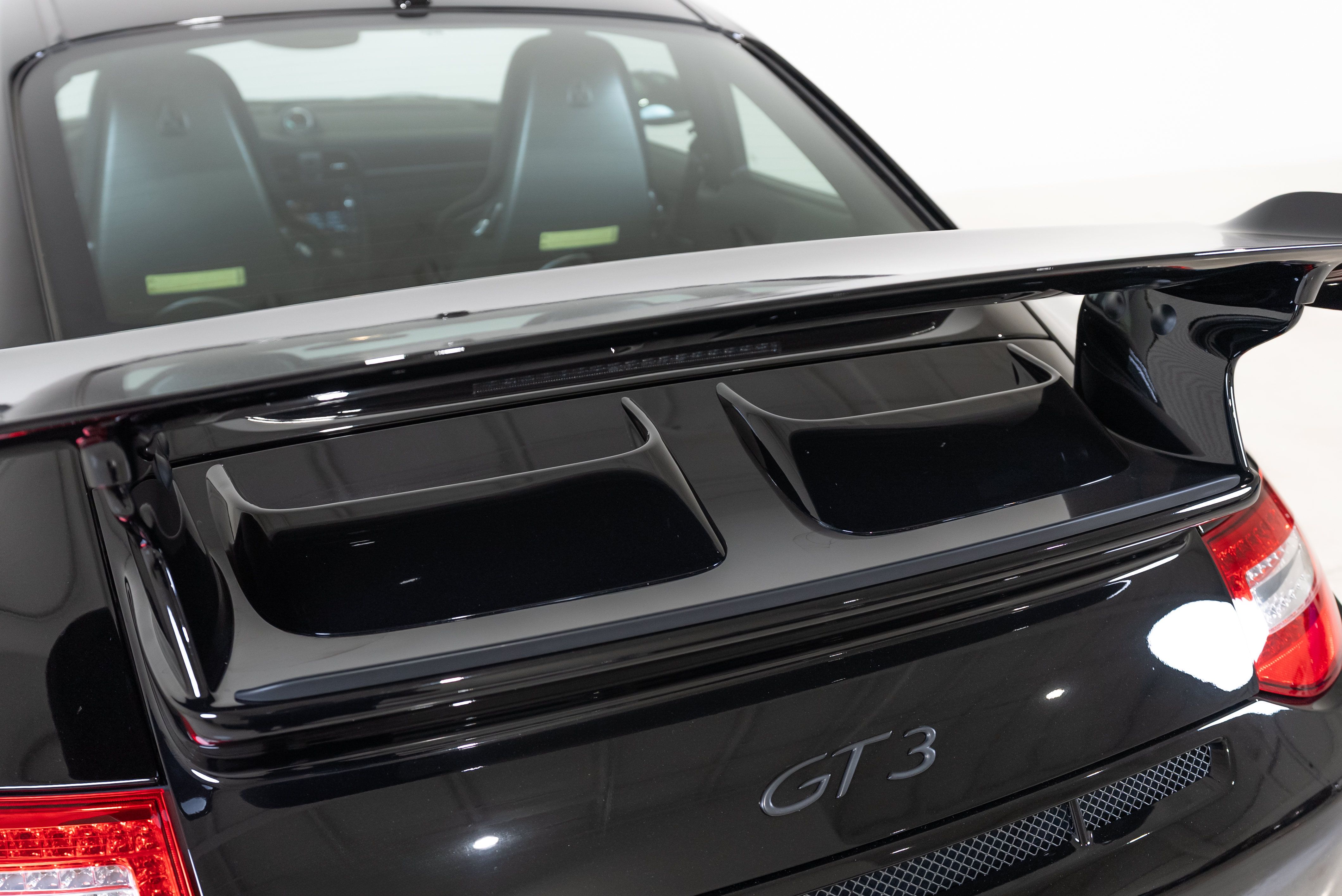 Used 2010 Porsche 911 GT3 RWD image 96