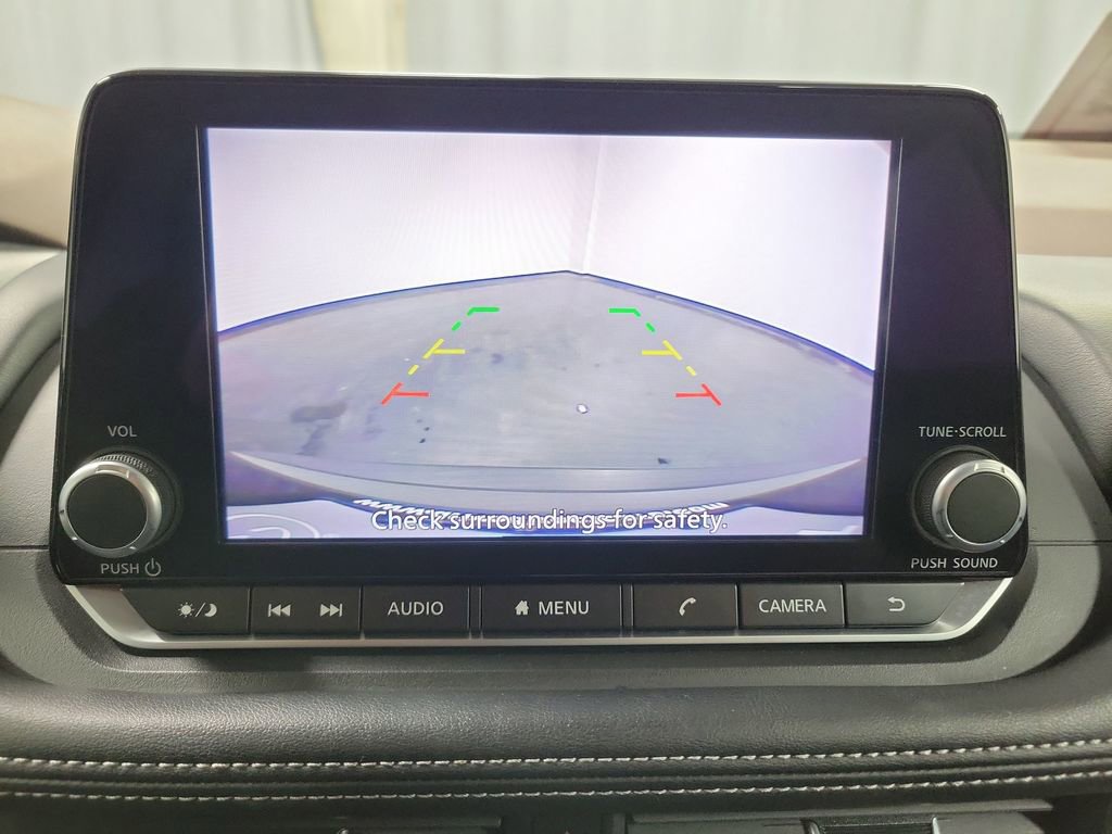 Used 2023 Nissan Rogue S image 19