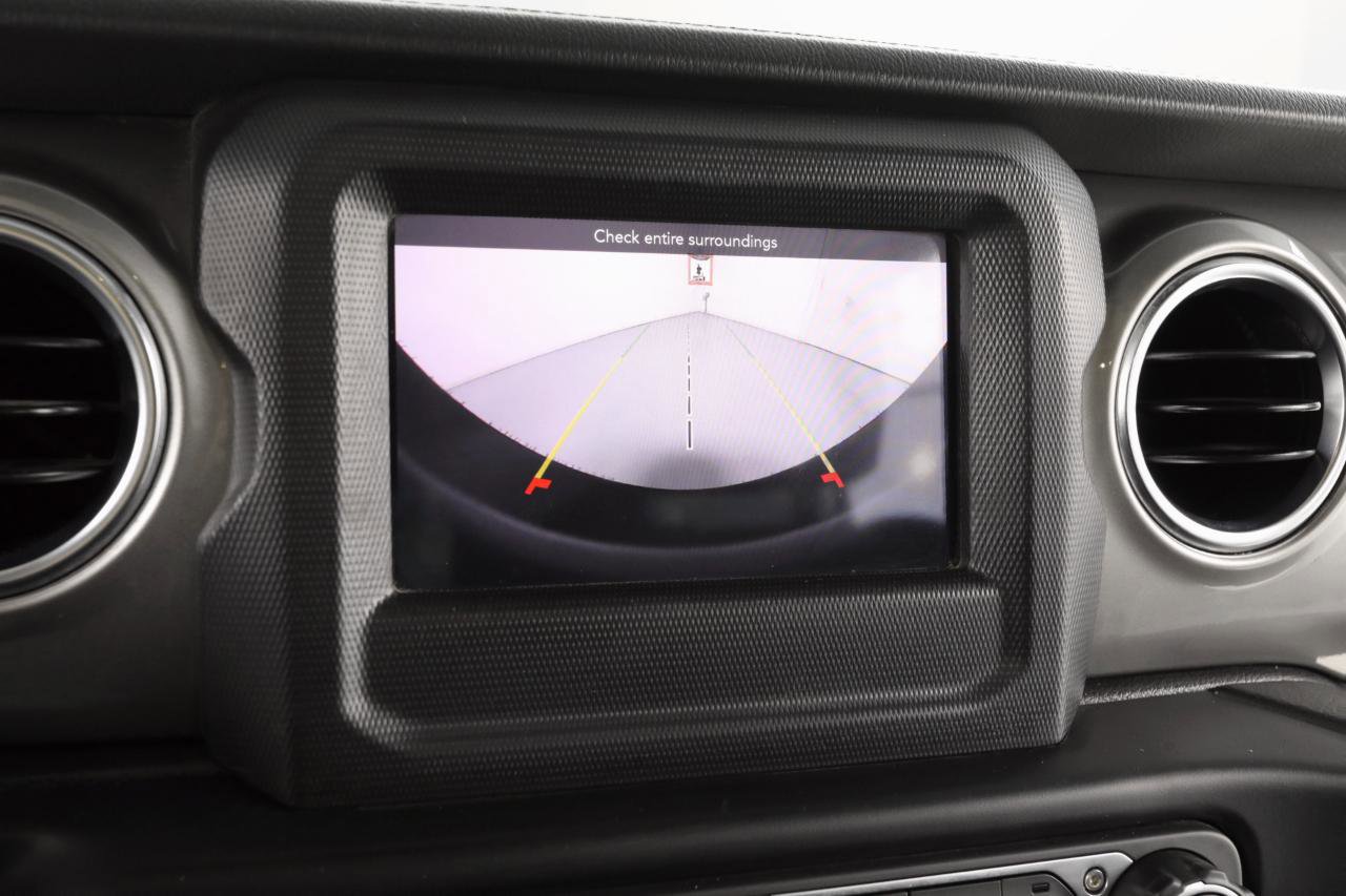 Used 2021 Jeep Wrangler Unlimited Sahara image 23