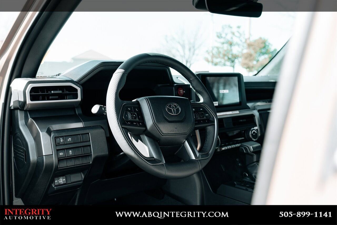 Used 2026 Toyota Tacoma TRD Off-Road image 20