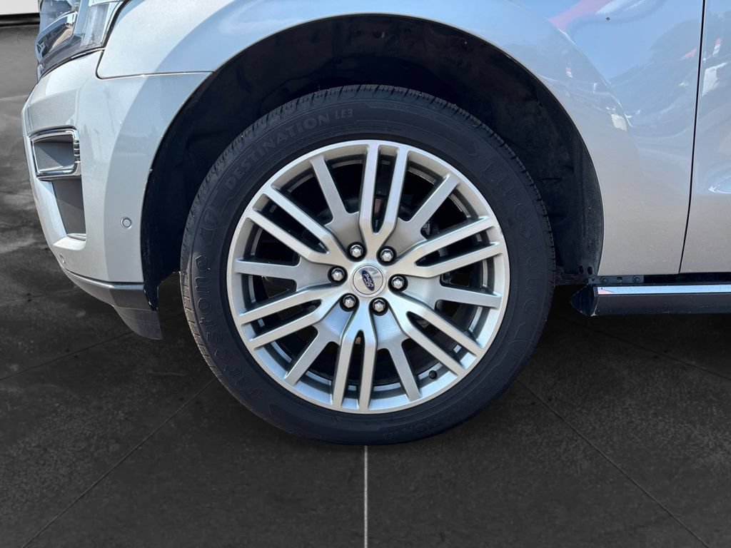 Used 2022 Ford Expedition Limited AWD/4WD image 15