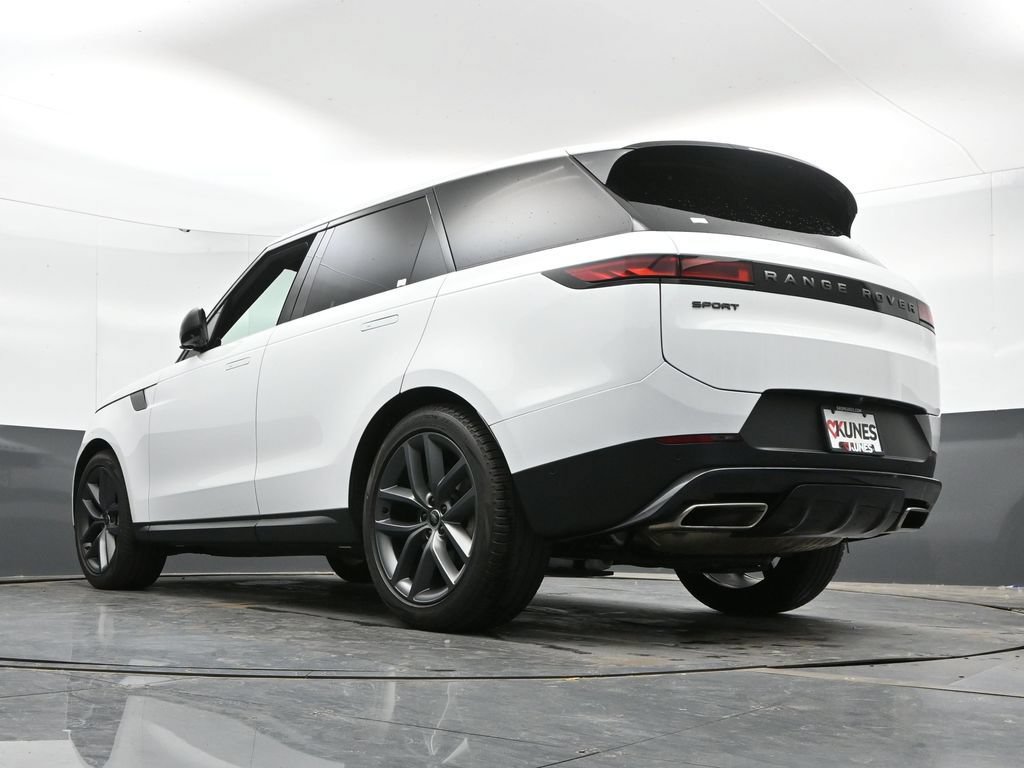 Used 2024 Land Rover Range Rover Sport SE AWD/4WD image 47