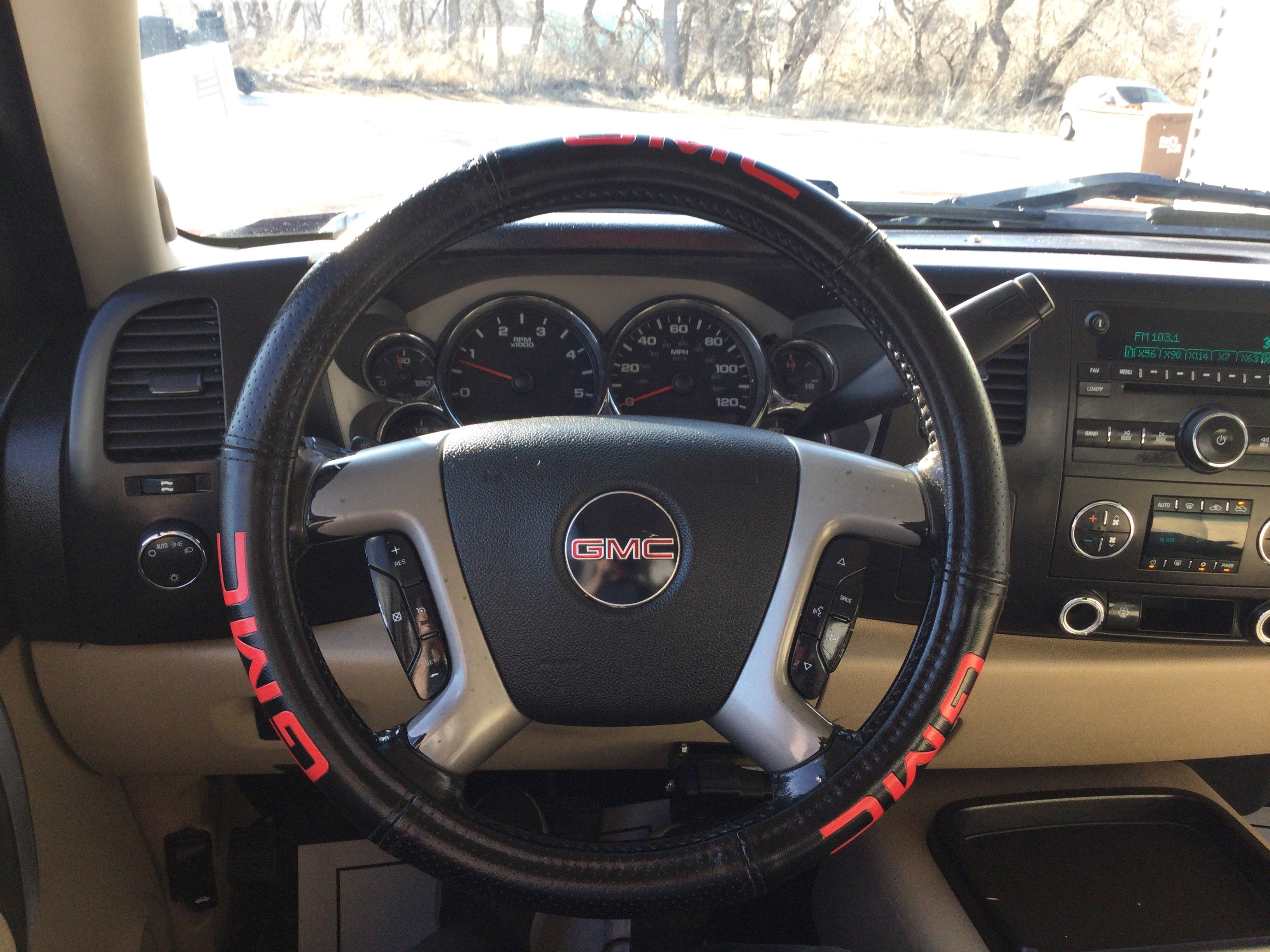 Used 2007 GMC Sierra 2500 SLE w/ SLE2 Audio Package image 11